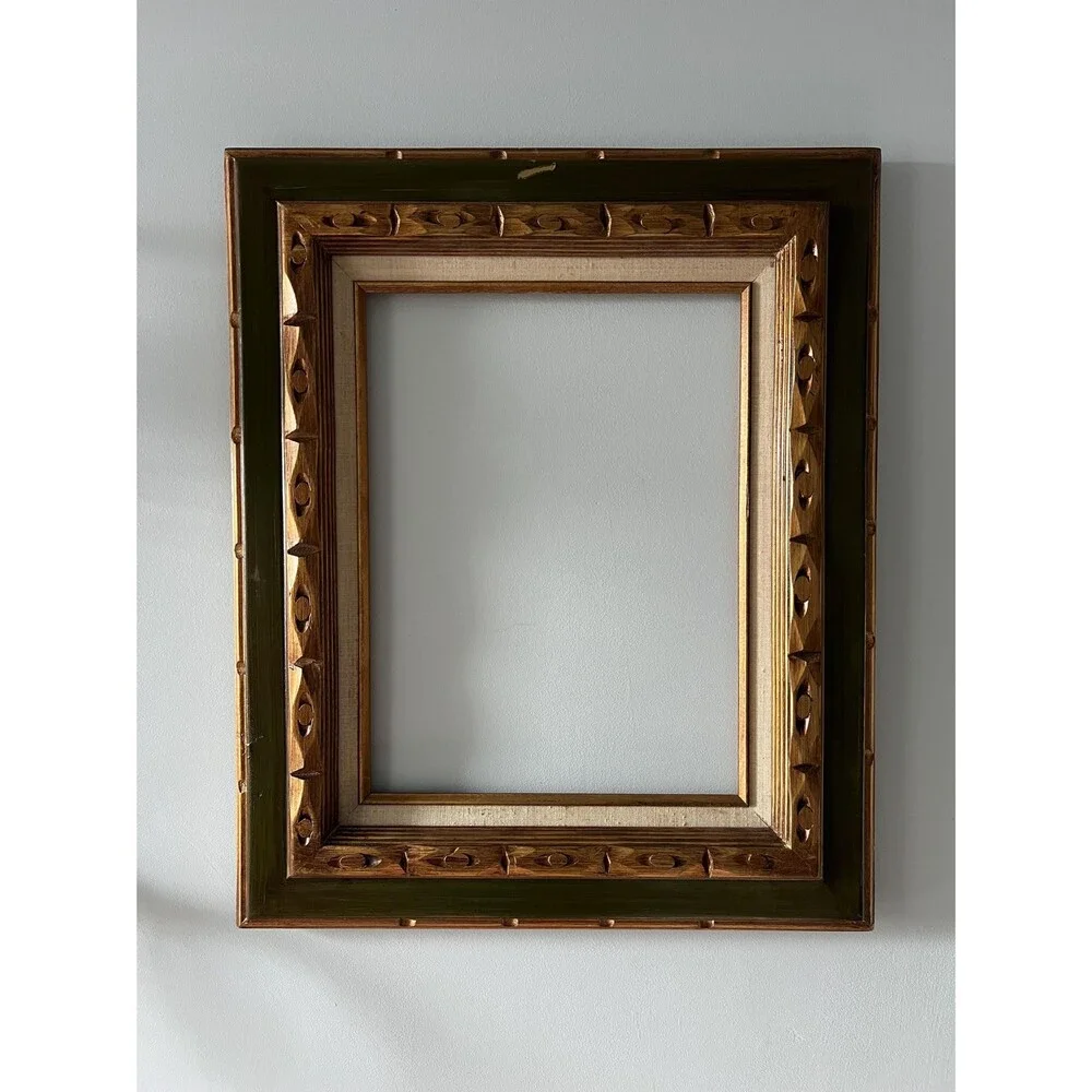 Vintage 12” x 16” Hand-carved Wood Frame w/Hunter Green, Gold, and Linen Detail